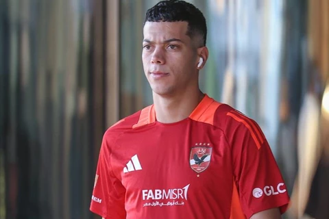 إمام عاشور يعتذر بعد أزمته: فخور بالأهلي.. والفرق كبير مع أي حتة تانية